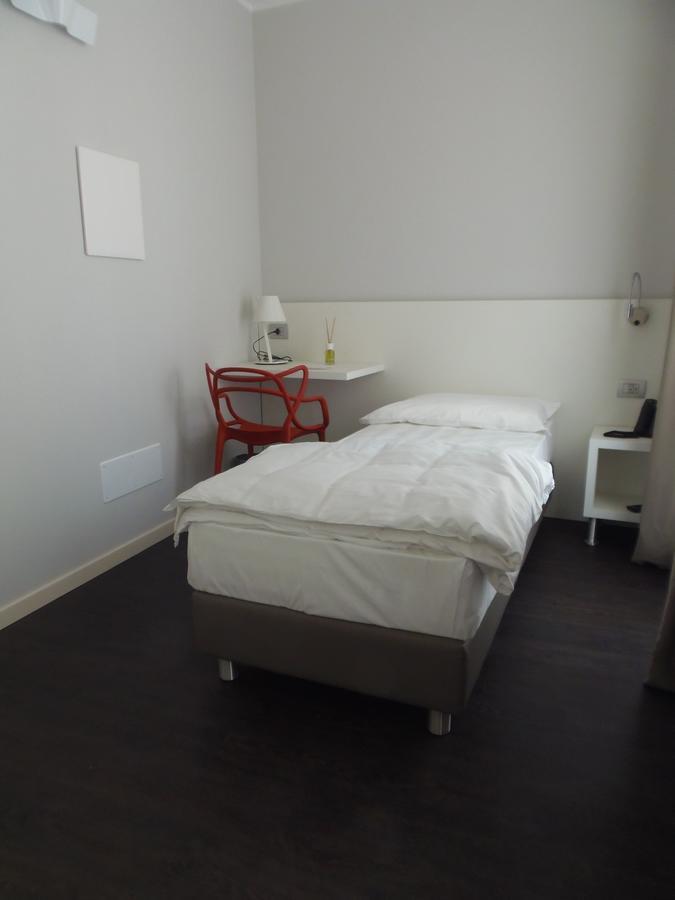 Albergo Dongo Kültér fotó