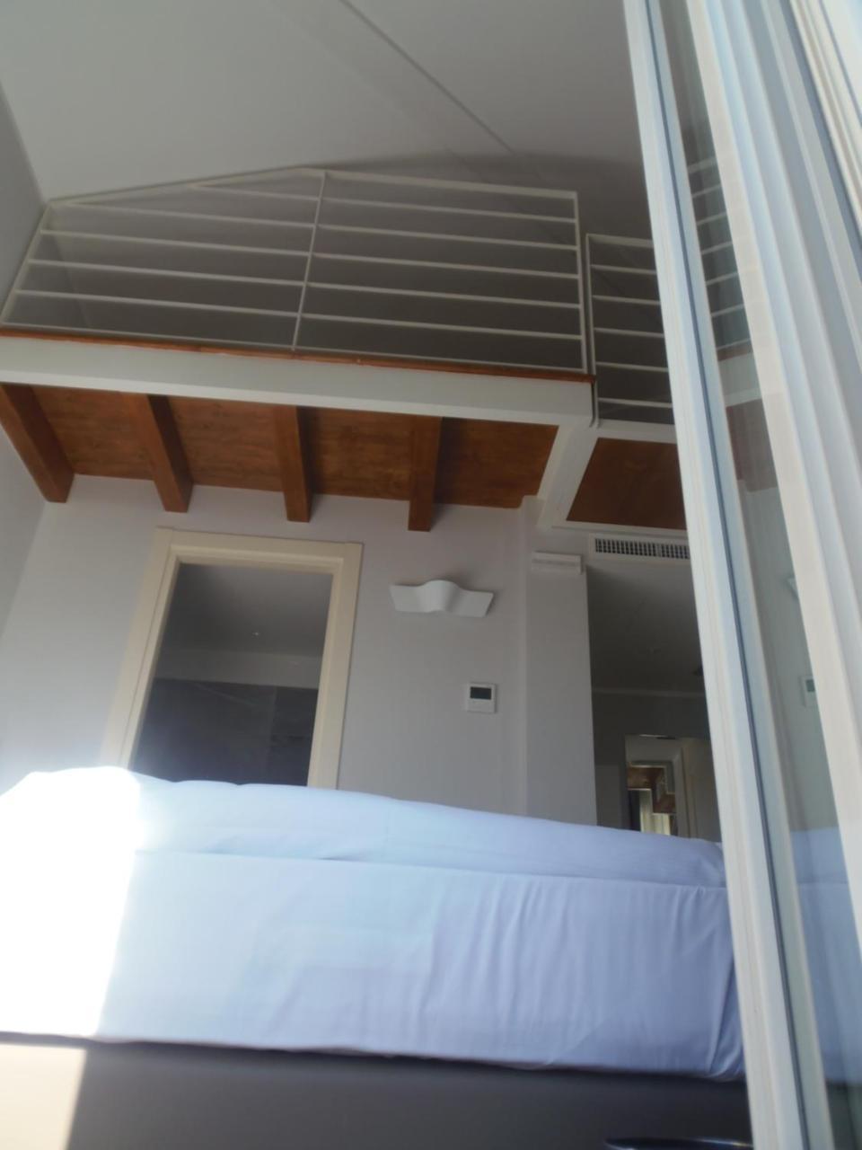 Albergo Dongo Kültér fotó